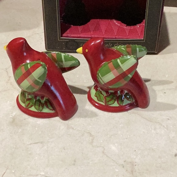 Trim A Home Moose and Cardinal Salt  & Pepper Shakers NIB - Picture 5 of 11